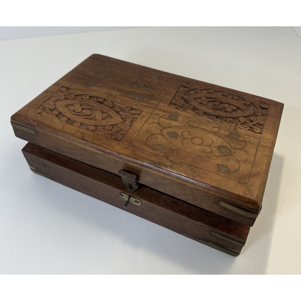 VTG Hand Carved‎ Floral Trinket Jewelry Box w/Brass Flower Red Velvet Interior